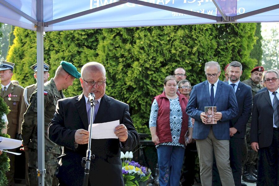 29 sierpnia 2019, Łękawica. Uroczystości pogrzebowe Wiesława Budzika „Rolanda”