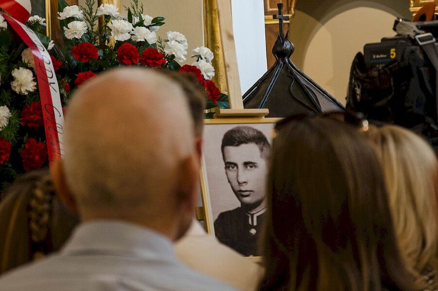 29 sierpnia 2019, Łękawica. Uroczystości pogrzebowe Wiesława Budzika „Rolanda”