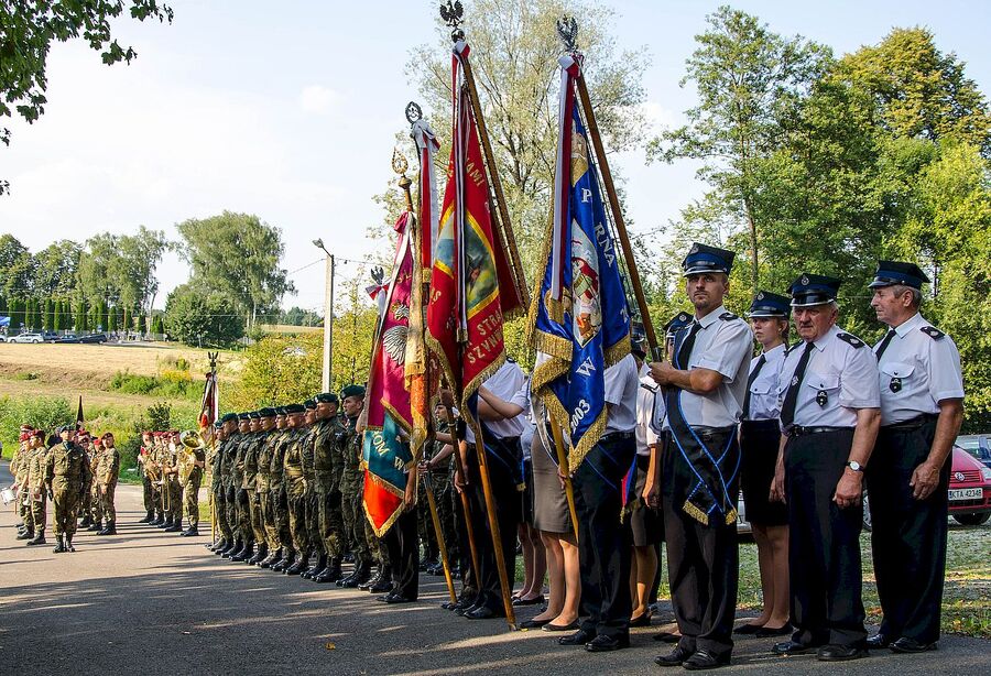 29 sierpnia 2019, Łękawica. Uroczystości pogrzebowe Wiesława Budzika „Rolanda”