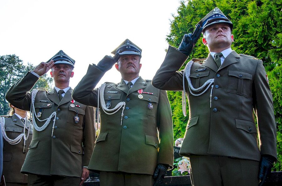 29 sierpnia 2019, Łękawica. Uroczystości pogrzebowe Wiesława Budzika „Rolanda”