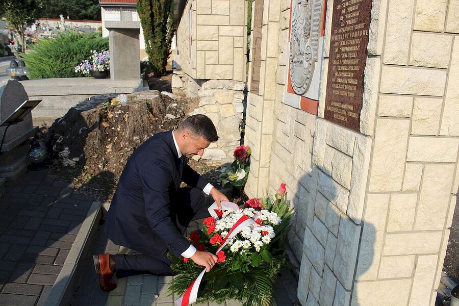 1 września 2019. Uroczystości na cmentarzu w Morawicy przy grobie kpt. Mieczysława Medweckiego, pierwszego polskiego pilota, poległego we wrześniu 1939 r.