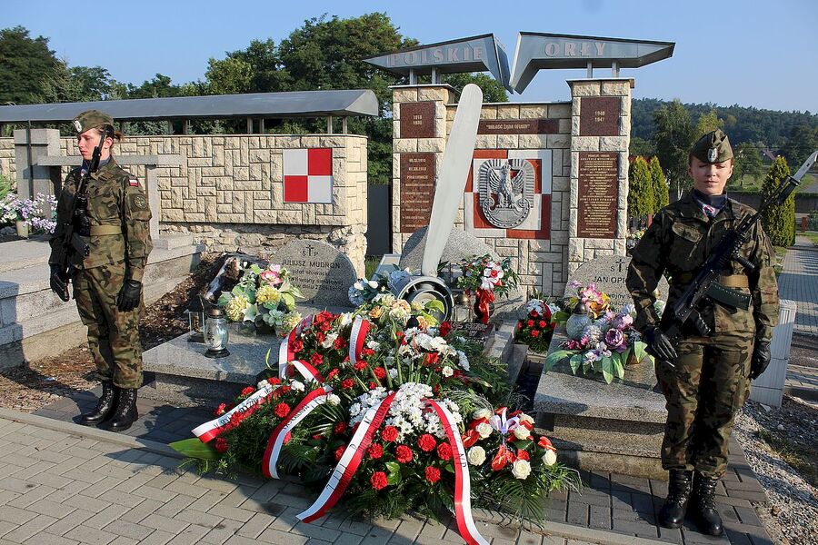 1 września 2019. Uroczystości na cmentarzu w Morawicy przy grobie kpt. Mieczysława Medweckiego, pierwszego polskiego pilota, poległego we wrześniu 1939 r.