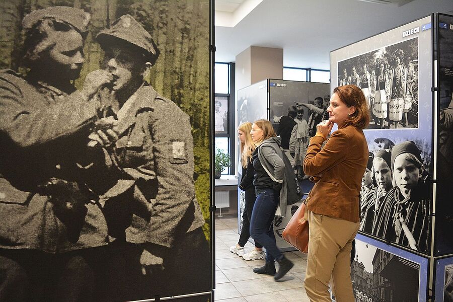 Wystawa „Ukradzione dzieciństwo” w Kielcach