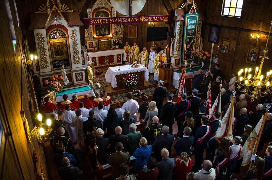 11 października 2019. Odsłonięcie pomnika ks. Władysława Gurgacza w Łabowej