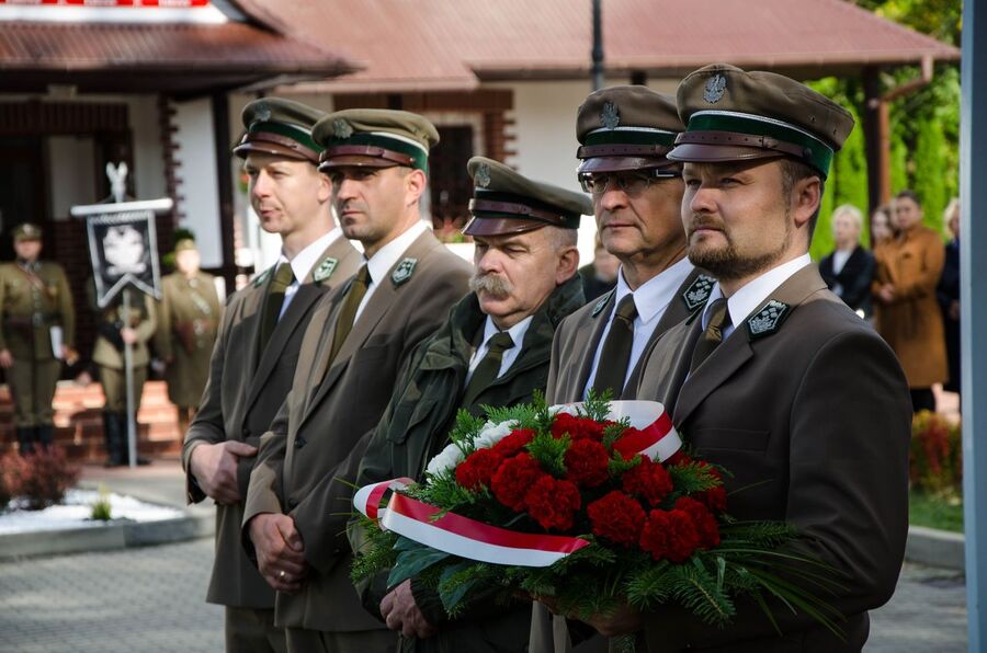 11 października 2019. Odsłonięcie pomnika ks. Władysława Gurgacza w Łabowej