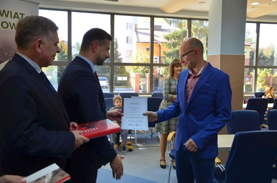 18 października 2019. W Tarnowie wręczyliśmy nauczycielom certyfikaty udziału w szkoleniach IPN i MEN