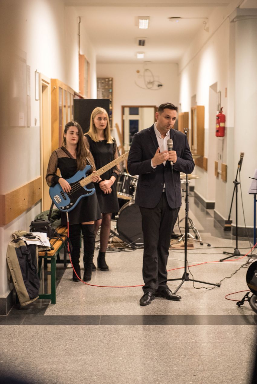 Odsłonięcie tablicy upamiętniającej TZHP „Buki” i „Sępy” – Myślenice, 8 listopada 2019