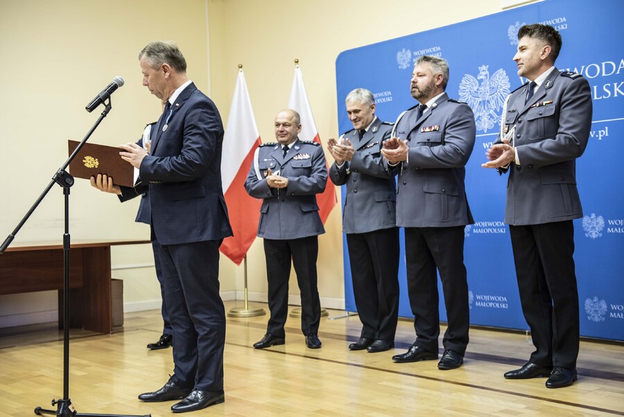 Medale Stulecia Odzyskanej Niepodległości dla pracowników krakowskiego Oddziału IPN, 27 listopada 2019