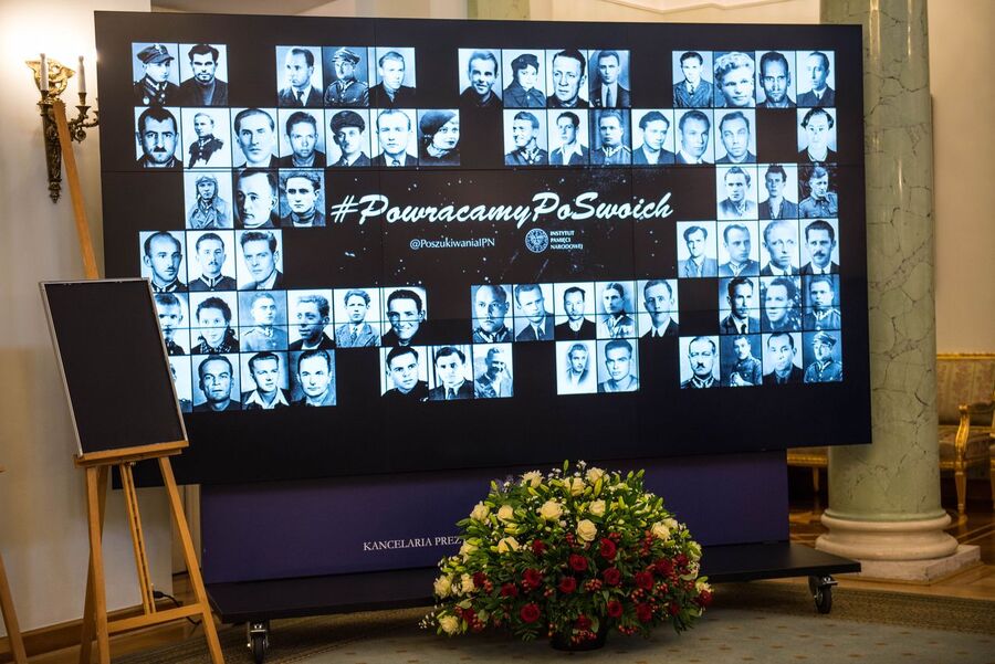 Wręczenie not identyfikacyjnych rodzinom ofiar komunizmu – Warszawa, 3 grudnia 2019. Fot. Agnieszka Masłowska (IPN)