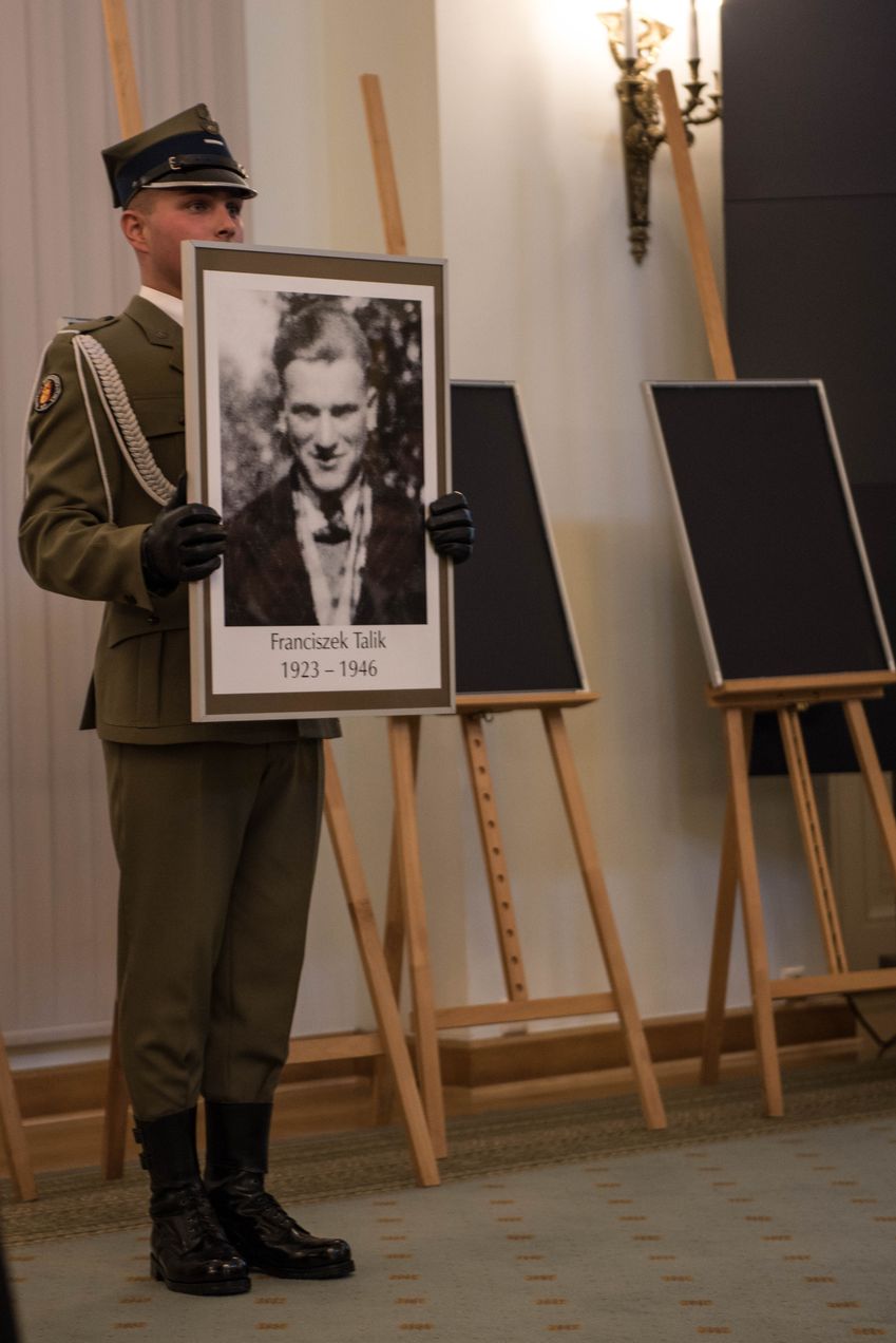 Wręczenie not identyfikacyjnych rodzinom ofiar komunizmu – Warszawa, 3 grudnia 2019. Fot. Agnieszka Masłowska (IPN)