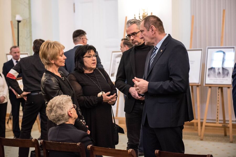 Wręczenie not identyfikacyjnych rodzinom ofiar komunizmu – Warszawa, 3 grudnia 2019. Fot. Agnieszka Masłowska (IPN)