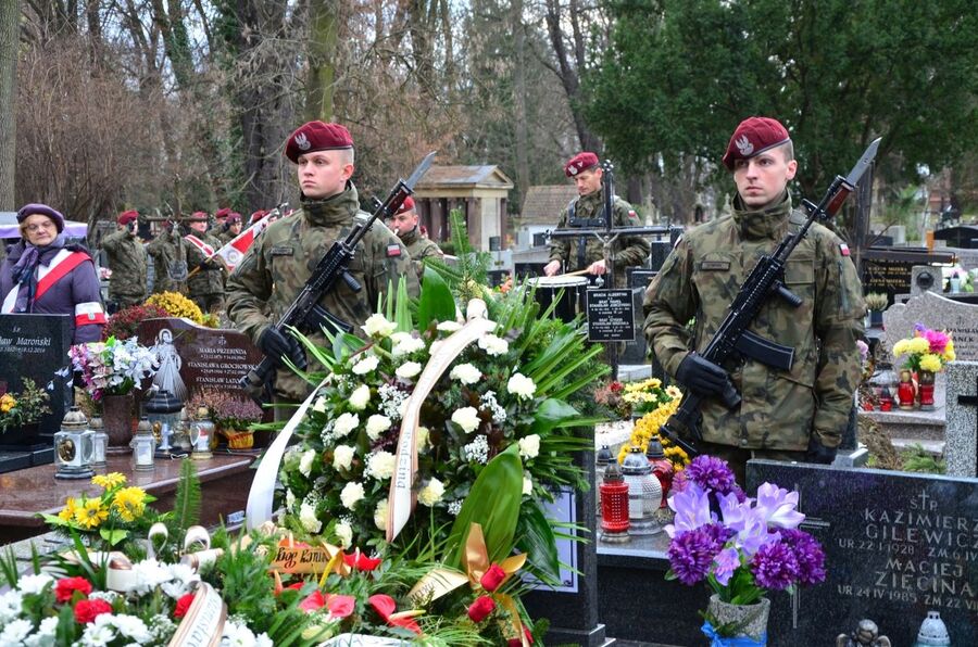 10 grudnia 2019 w Krakowie pochowano Wiesława Krawczyńskiego