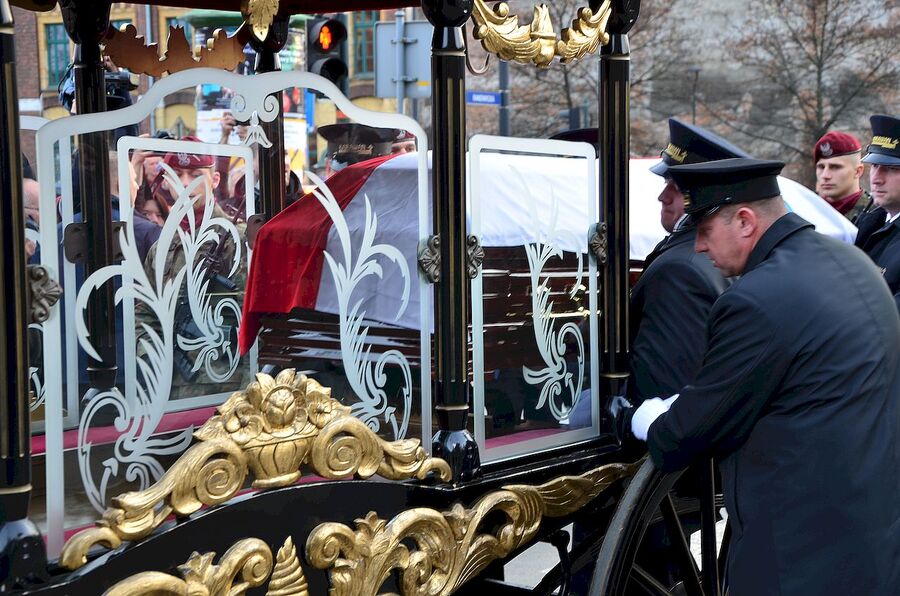 Kraków, 21 grudnia 2019. Uroczystości pogrzebowe gen. Tadeusza Bieńkowicza „Rączego”