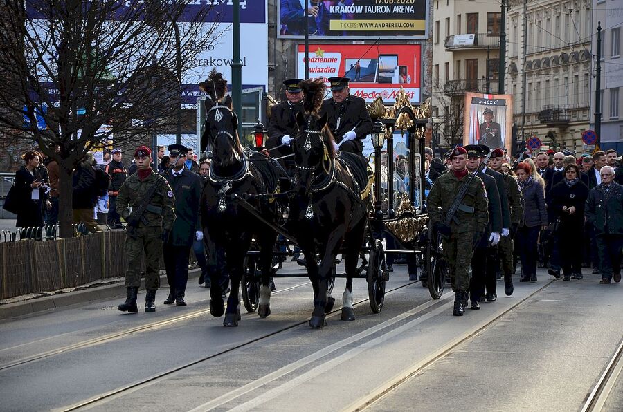 Kraków, 21 grudnia 2019. Uroczystości pogrzebowe gen. Tadeusza Bieńkowicza „Rączego”