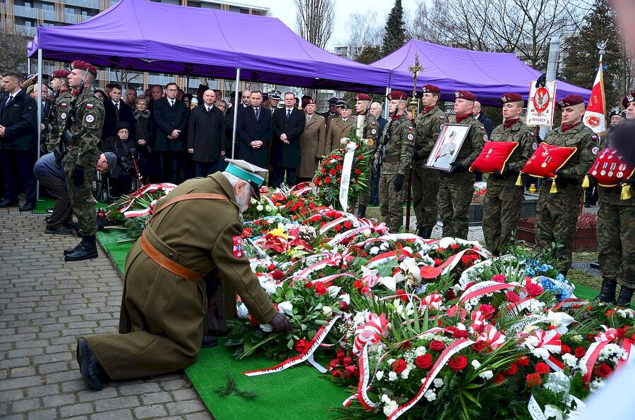 Kraków, 21 grudnia 2019. Uroczystości pogrzebowe gen. Tadeusza Bieńkowicza „Rączego”