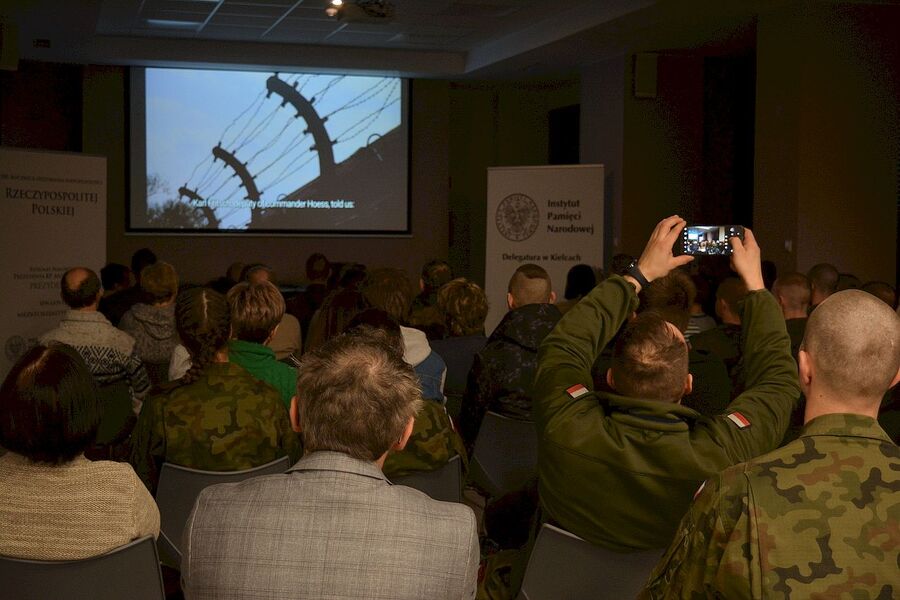 30 stycznia 2020. „Przystanek Historia” IPN w Kielcach, projekcja filmu „Raport z Auschwitz”
