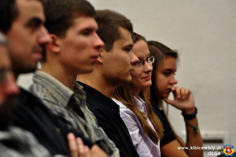 Młodzi słuchacze wykładu dr. Macieja Korkucia