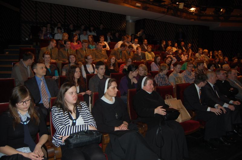 Uczestnicy konkursu wraz z opiekunami