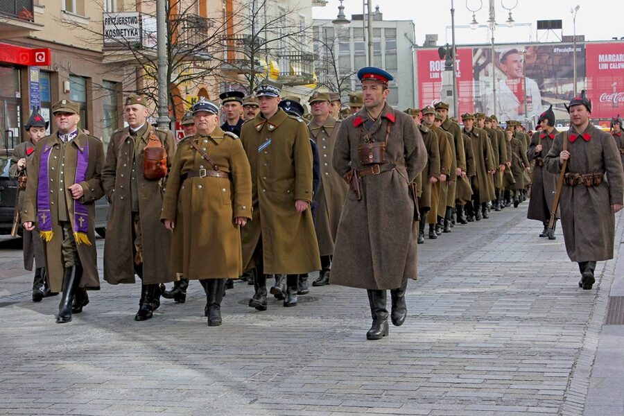 Uczestnicy Marszu na ul. Sienkiewicza