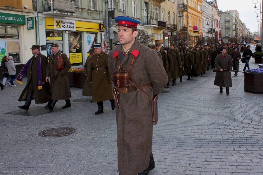 Uczestnicy Marszu na ul. Sienkiewicza