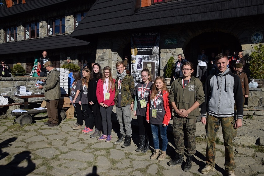 Uczestnicy X Rajdu szlakami Żołnierzy Wyklętych