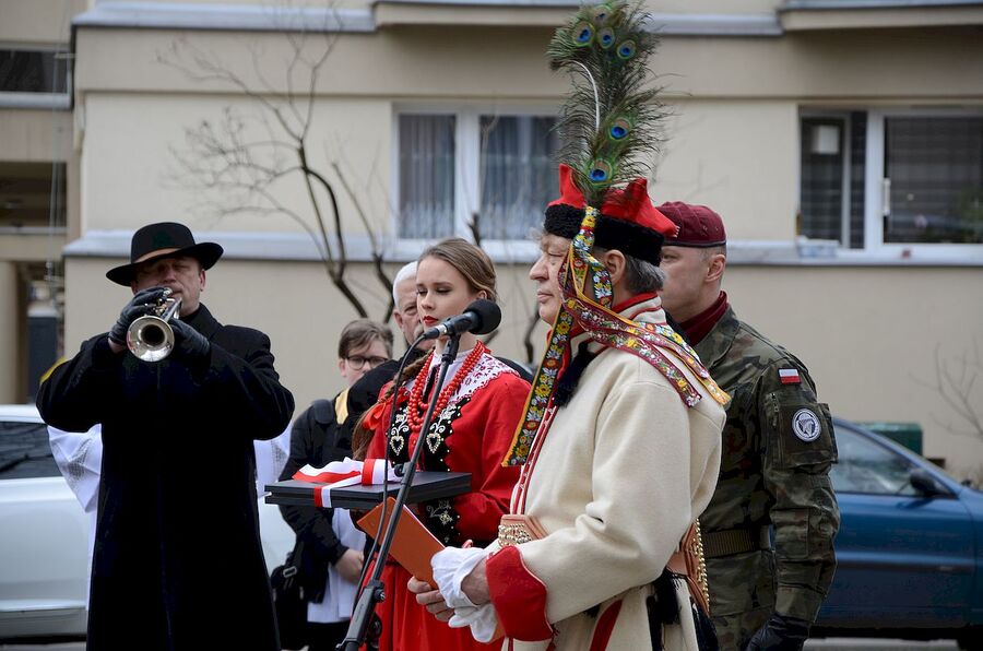 1.03.2020. W Krakowie odsłonięto tablicę pamięci Krystyny i Walerego Pisarków oraz Władysława Dobruckiego. Fot. Janusz Ślęzak (IPN)