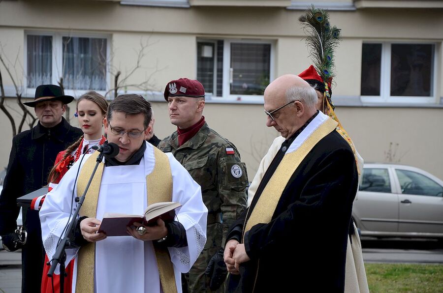 1.03.2020. W Krakowie odsłonięto tablicę pamięci Krystyny i Walerego Pisarków oraz Władysława Dobruckiego. Fot. Janusz Ślęzak (IPN)