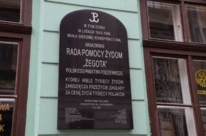 Tablica poświęcona „Żegocie” na kamienicy przy ul. Jagiellońskiej w Krakowie. Fot. Janusz Ślęzak (IPN)