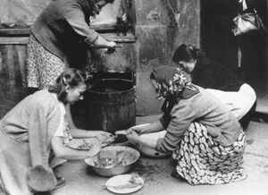 Peżetki w kuchni polowej w czasie powstania warszawskiego