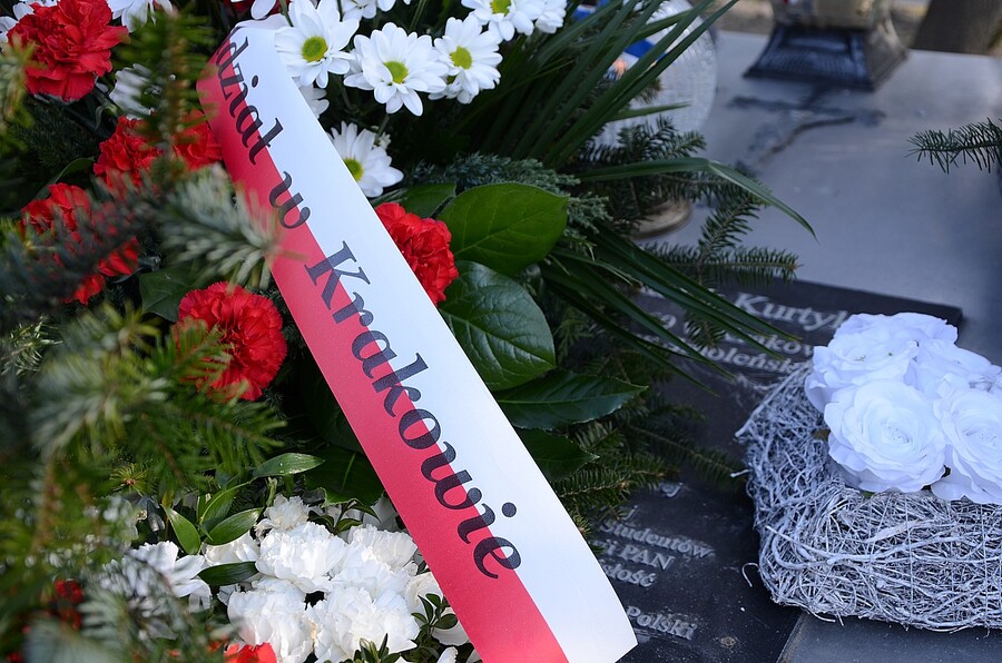 Kierownictwo IPN uczciło w Krakowie ofiary katastrofy smoleńskiej. Fot. Janusz Ślęzak (IPN)