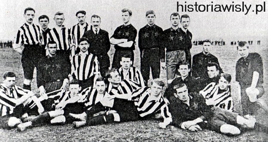 Najstarsze zdjęcie derbowe Cracovii i Wisły z 1909 r.