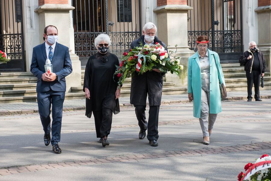 Uroczystość upamiętniająca martyrologię Polaków, więźniów niemieckich obozów koncentracyjnych Ravensbrück, Sachsenhausen i Dachau – Kraków, 30 kwietnia 2020. (fot. Agnieszka Masłowska IPN)