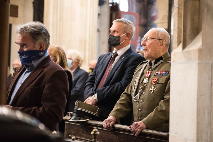 Uroczystość upamiętniająca martyrologię Polaków, więźniów niemieckich obozów koncentracyjnych Ravensbrück, Sachsenhausen i Dachau – Kraków, 30 kwietnia 2020. (fot. Agnieszka Masłowska IPN)