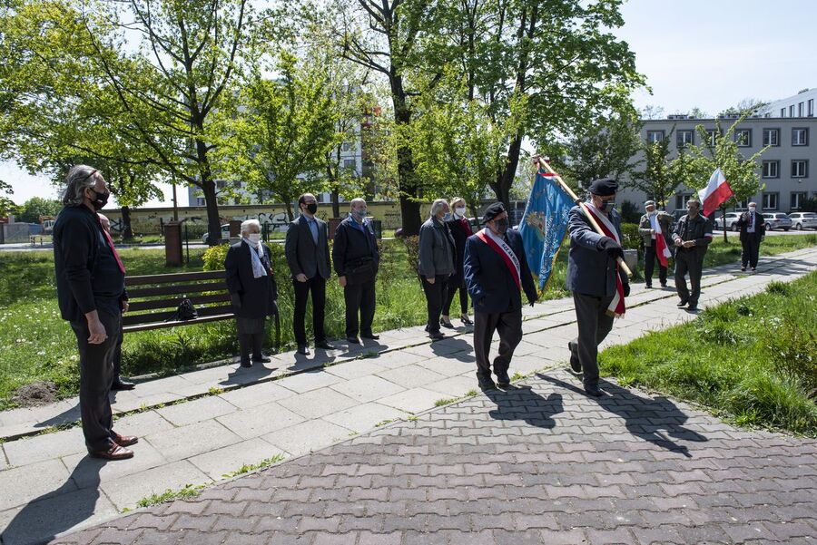 Krakowski IPN uczcił pamięć żołnierzy Zgrupowania AK „Żelbet” oraz cichociemnych, 8 maja 202. Fot. Agnieszka Masłowska (IPN)