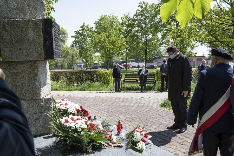 Krakowski IPN uczcił pamięć żołnierzy Zgrupowania AK „Żelbet” oraz cichociemnych, 8 maja 202. Fot. Agnieszka Masłowska (IPN)