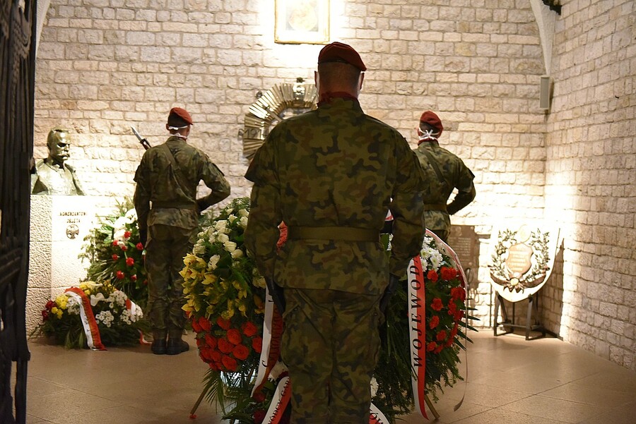 W Krakowie oddano hołd Józefowi Piłsudskiemu w 85. rocznicę jego śmierci. Fot. Janusz Ślęzak (IPN)