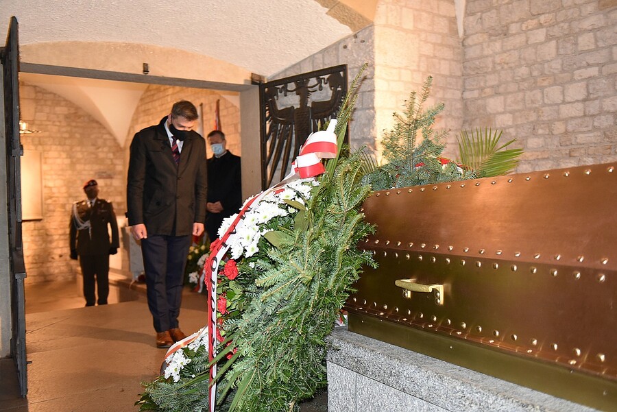 W Krakowie oddano hołd Józefowi Piłsudskiemu w 85. rocznicę jego śmierci. Fot. Janusz Ślęzak (IPN)