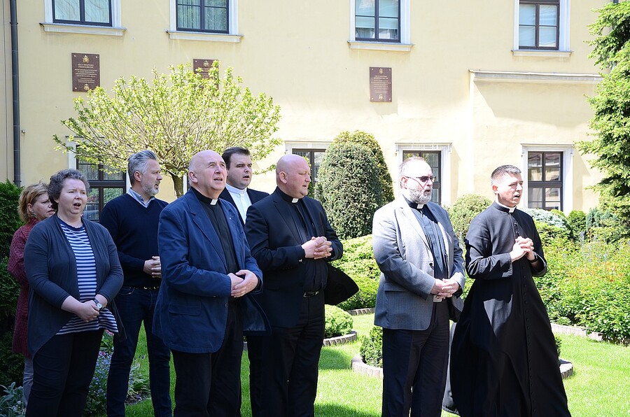 100. rocznica urodzin Jana Pawła II. Uroczystość w kurii krakowskiej. Fot. Janusz Ślęzak (IPN)