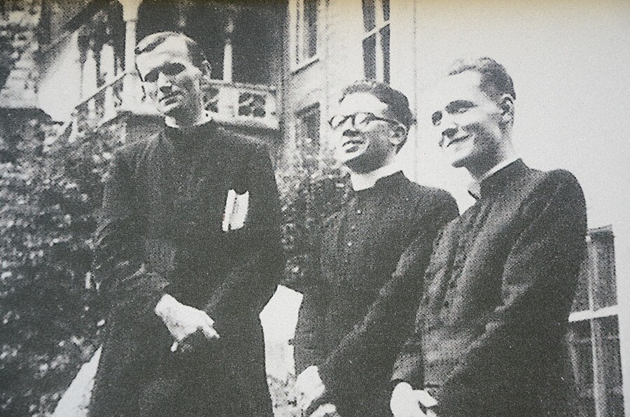 Wystawa na dziedzińcu pałacu biskupów krakowskich. Fot. Janusz Ślęzak (IPN)