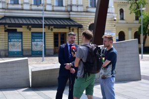 Uroczystość pod pomnikiem poświęconym gen. Ryszardowi Kuklińskiemu.
Fot. Żaneta Wierzgacz