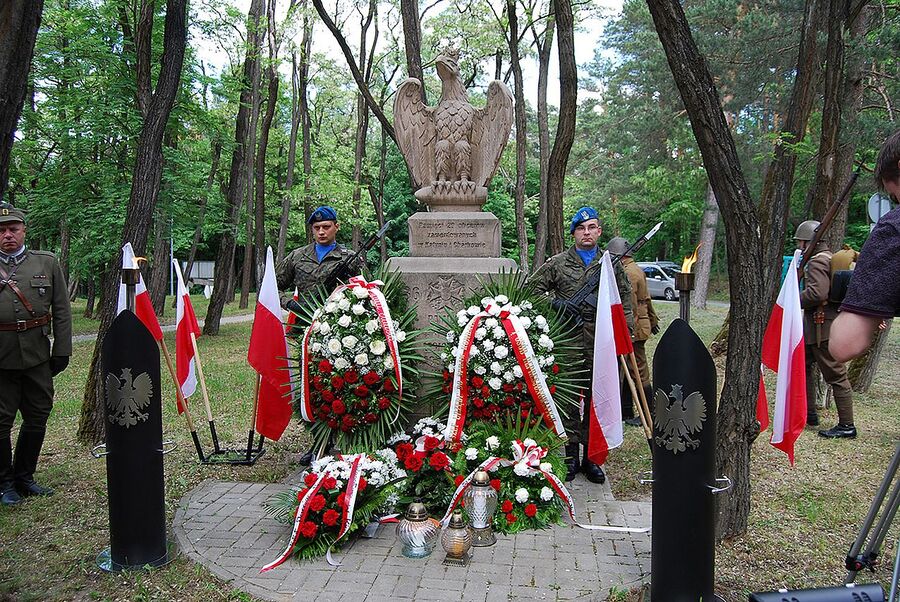 Kielczanie uczcili pamięć żołnierzy 2. Pułku Artylerii Lekkiej Legionów oraz 76. rocznicę udanego zamachu na Franza Wittka