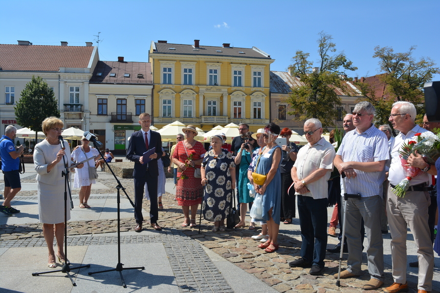 Odsłonięcie tablicy poświęconej Armii Ochotniczej 1920 r. oraz otwarcie plenerowej wystawy IPN w Kielcach fot. Katarzyna Pronobis
