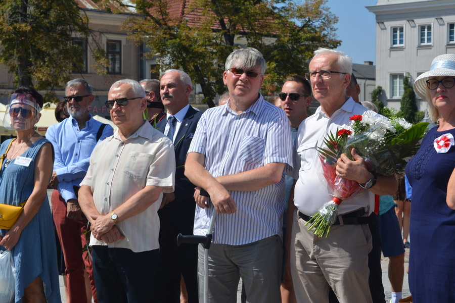 Odsłonięcie tablicy poświęconej Armii Ochotniczej 1920 r. oraz otwarcie plenerowej wystawy IPN w Kielcach fot. Katarzyna Pronobis