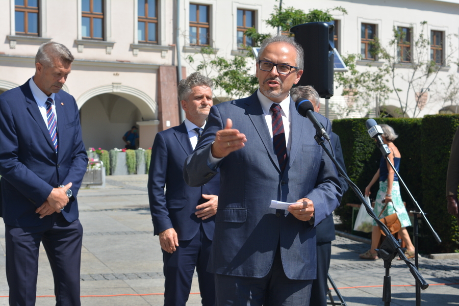 Odsłonięcie tablicy poświęconej Armii Ochotniczej 1920 r. oraz otwarcie plenerowej wystawy IPN w Kielcach fot. Katarzyna Pronobis