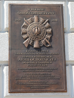 Odsłonięcie tablicy poświęconej Armii Ochotniczej 1920 r. oraz otwarcie plenerowej wystawy IPN w Kielcach - fot. Katarzyna Pronobis