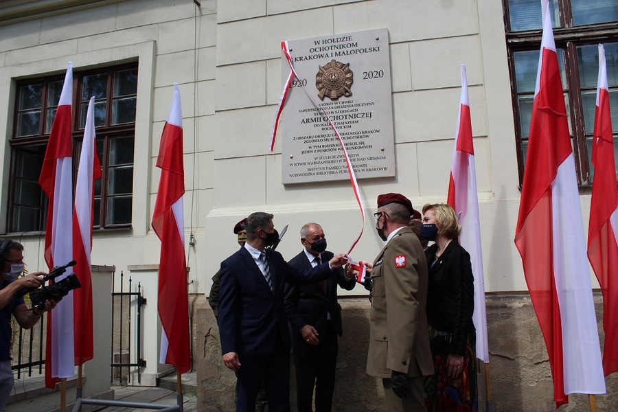 Odsłonięcie tablicy pamięci żołnierzy Armii Ochotniczej gen. Józefa Hallera w Krakowie - fot. Żaneta Wierzgacz