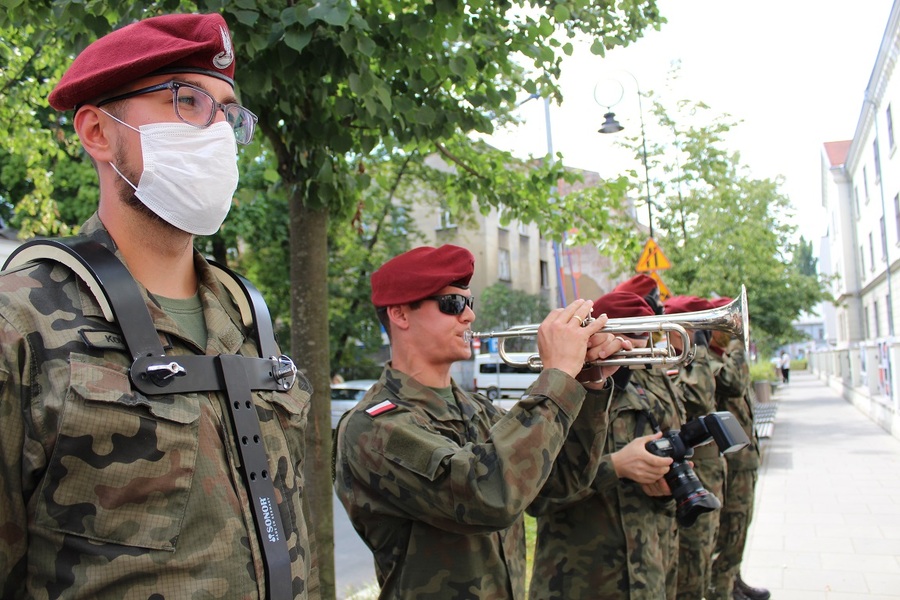 Odsłonięcie tablicy pamięci żołnierzy Armii Ochotniczej gen. Józefa Hallera w Krakowie - fot. Żaneta Wierzgacz