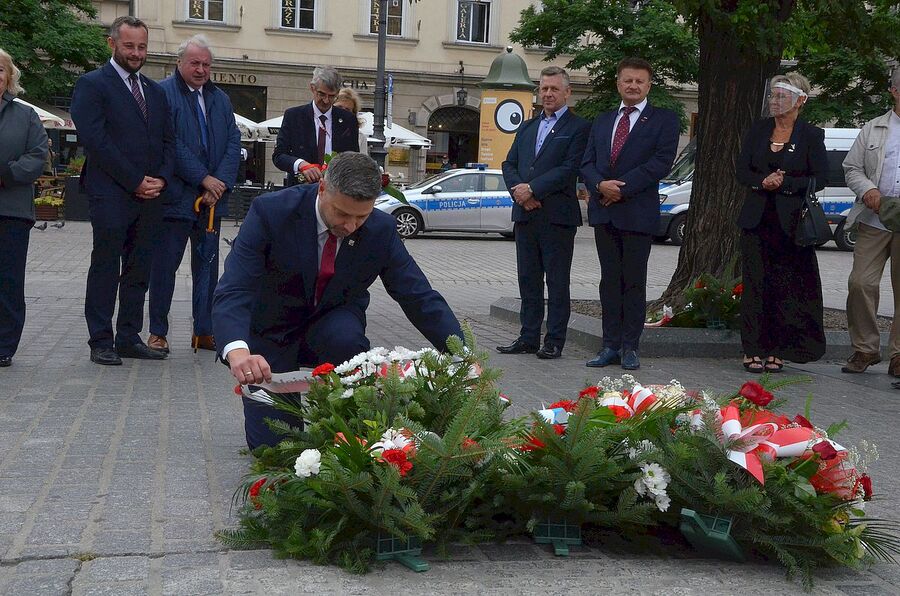 Płyta „Nie oddamy Sierpnia” na Rynku Głównym w Krakowie. Fot. Janusz Ślęzak (IPN)