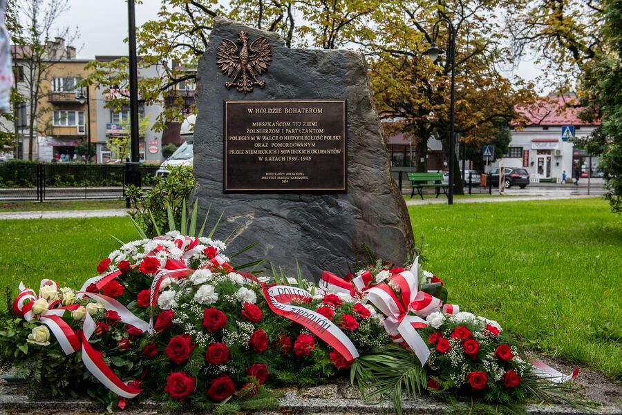 1.09.2020, odsłonięcie pomnika w Jordanowie. Fot. Agnieszka Masłowska (IPN)