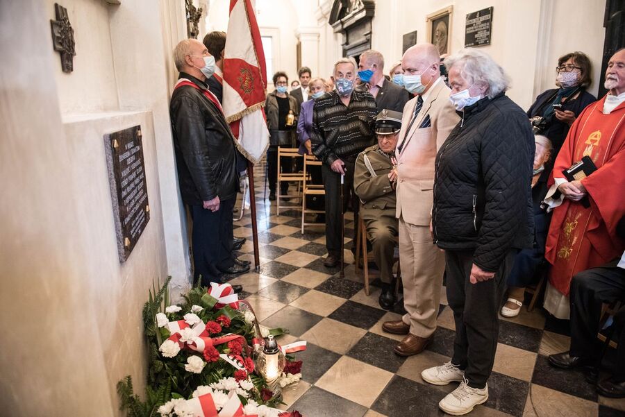 Odsłonięcie tablicy poświęconej działaczom Zrzeszenia „Wolność i Niezawisłość”. Kraków 2 września 2020. Fot. Agnieszka Masłowska IPN